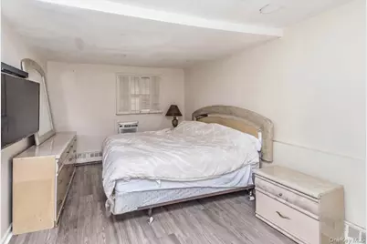 1 Greentree Circle, Westbury, NY 11590 - Photo 25