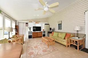 283 W Gates Ave, Lindenhurst, NY 11757 - Photo 21