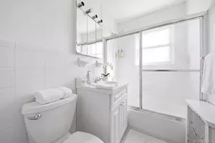 985 Fenwood, Valley Stream, NY 11580 - Photo 9