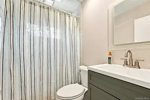 79 39th St, Islip, NY 11751 - Photo 17
