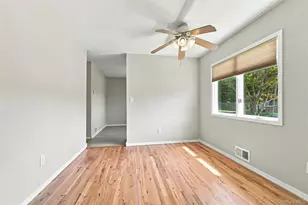 79 39th St, Islip, NY 11751 - Photo 11