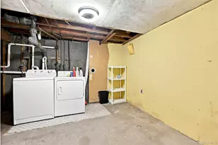 79 39th St, Islip, NY 11751 - Photo 23