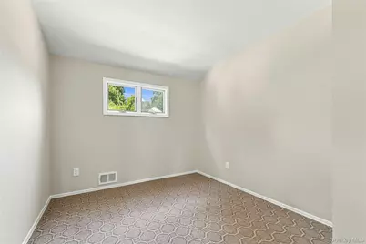79 39th Street, Islip, NY 11751 - Photo 13