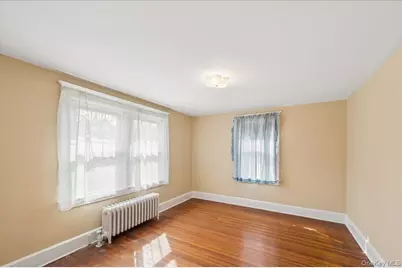 132 Washington Avenue, Patchogue, NY 11772 - Photo 21