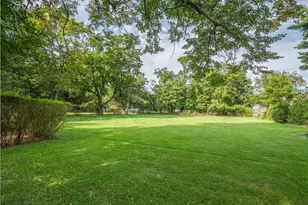 132 Washington Ave, Patchogue, NY 11772 - Photo 29