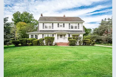 132 Washington Avenue, Patchogue, NY 11772 - Photo 1