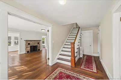 132 Washington Avenue, Patchogue, NY 11772 - Photo 3