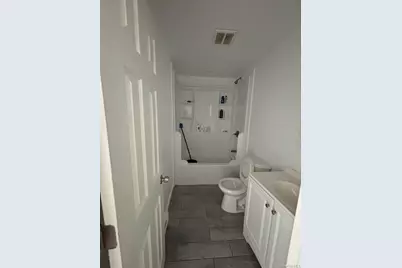 41 Amity Street #8, Patchogue, NY 11772 - Photo 5