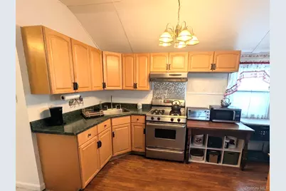3287 Radio Drive, Bronx, NY 10465 - Photo 5