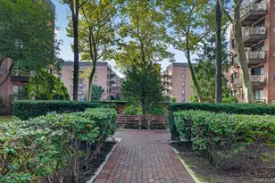 4 Birchwood Ct, Mineola, NY 11501 - Photo 5