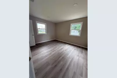 21 Astoria Road, Mastic Beach, NY 11951 - Photo 9