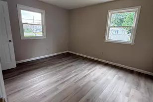 21 Astoria Rd, Mastic Beach, NY 11951 - Photo 9