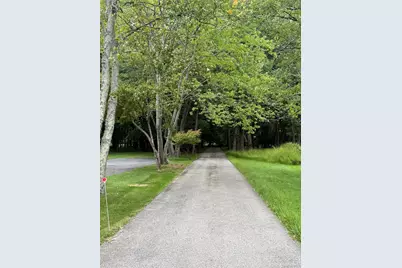 140 Parrott Road, West Nyack, NY 10994 - Photo 3