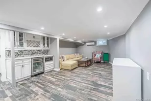 2 Ike Pl, Woodmere, NY 11598 - Photo 5