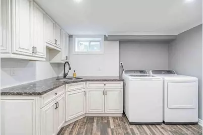 2 Ike Place, Woodmere, NY 11598 - Photo 9