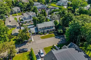 2 Ike Pl, Woodmere, NY 11598 - Photo 33
