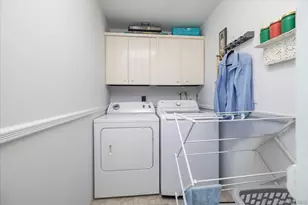 129 Arlyn Dr W, Massapequa, NY 11758 - Photo 15