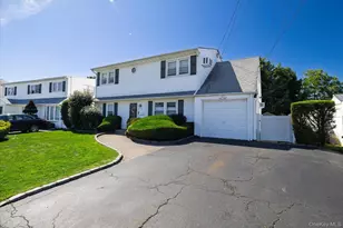 129 Arlyn Dr W, Massapequa, NY 11758 - Photo 3