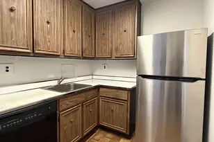 1085 Warburton Ave, Yonkers, NY 10701 - Photo 5