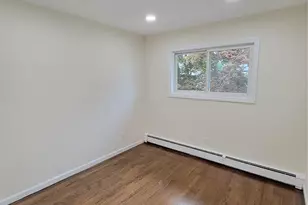 22 Brian Dr, East Islip, NY 11730 - Photo 11