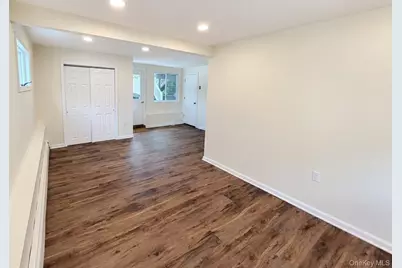 22 Brian Drive, East Islip, NY 11730 - Photo 15
