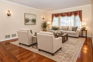 73 Kensington Oval, New Rochelle, NY 10805 - Photo 11