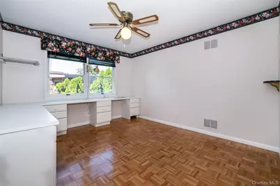 73 Kensington Oval, New Rochelle, NY 10805 - Photo 23
