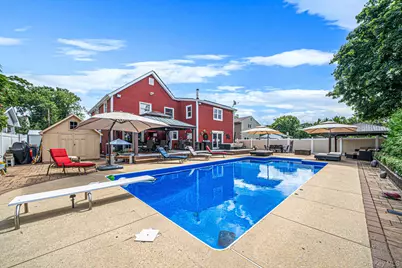 16 Bragg Drive, Lake Grove, NY 11755 - Photo 9