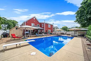 16 Bragg Dr, Lake Grove, NY 11755 - Photo 9