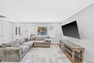 6 Otsego Pl, Commack, NY 11725 - Photo 7