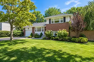 6 Otsego Pl, Commack, NY 11725 - Photo 3