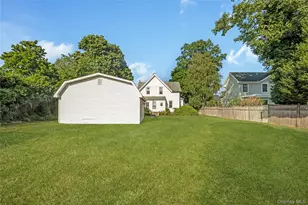 86 Union Ave, Islip, NY 11751 - Photo 9