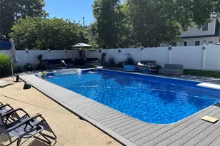 361 S Clinton Ave, Lindenhurst, NY 11757 - Photo 37