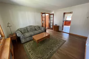 361 S Clinton Ave, Lindenhurst, NY 11757 - Photo 5