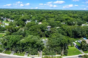 1011 Old Town Rd, Coram, NY 11727 - Photo 41