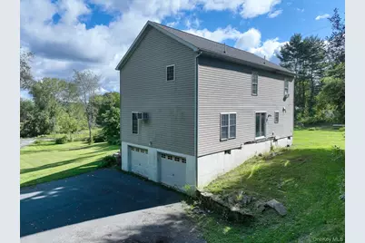 99 Milton Turnpike, Milton, NY 12547 - Photo 25