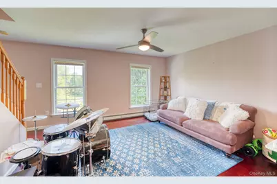 99 Milton Turnpike, Milton, NY 12547 - Photo 7