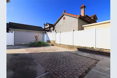 4222 191st Street, Flushing, NY 11358 - Photo 27