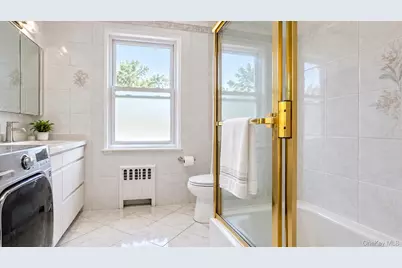4222 191st Street, Flushing, NY 11358 - Photo 23