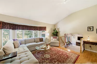 17 White Cliff Lane, Nesconset, NY 11767 - Photo 27