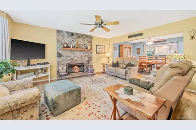 8 Sommerset Drive, Yaphank, NY 11980 - Photo 13