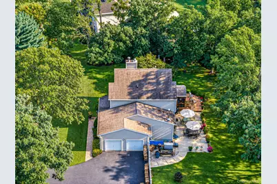8 Sommerset Drive, Yaphank, NY 11980 - Photo 7