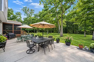8 Sommerset Dr, Yaphank, NY 11980 - Photo 39