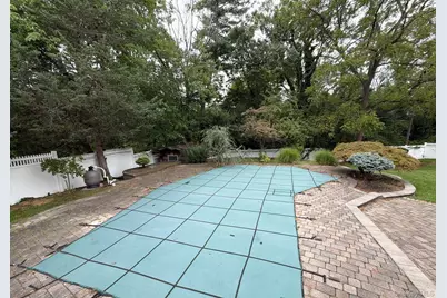 35 Eagle Lane, Farmingdale, NY 11735 - Photo 19