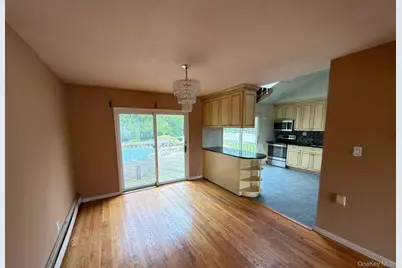 35 Eagle Lane, Farmingdale, NY 11735 - Photo 5