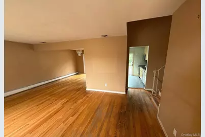 35 Eagle Lane, Farmingdale, NY 11735 - Photo 3