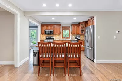 15 Hillcrest Avenue, Port Jefferson, NY 11777 - Photo 11