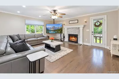 15 Hillcrest Avenue, Port Jefferson, NY 11777 - Photo 21
