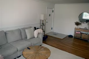 200 Merrick Rd, Amityville, NY 11701 - Photo 15