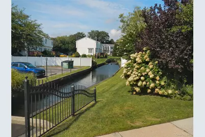 200 Merrick Road #H, Amityville, NY 11701 - Photo 5